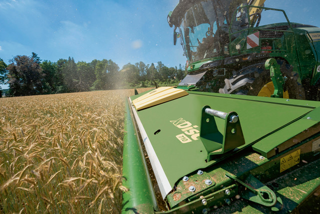 KRONE XDisc 710 otseniiduheeder on nüüd ühilduv ka teiste kaubamärkidega